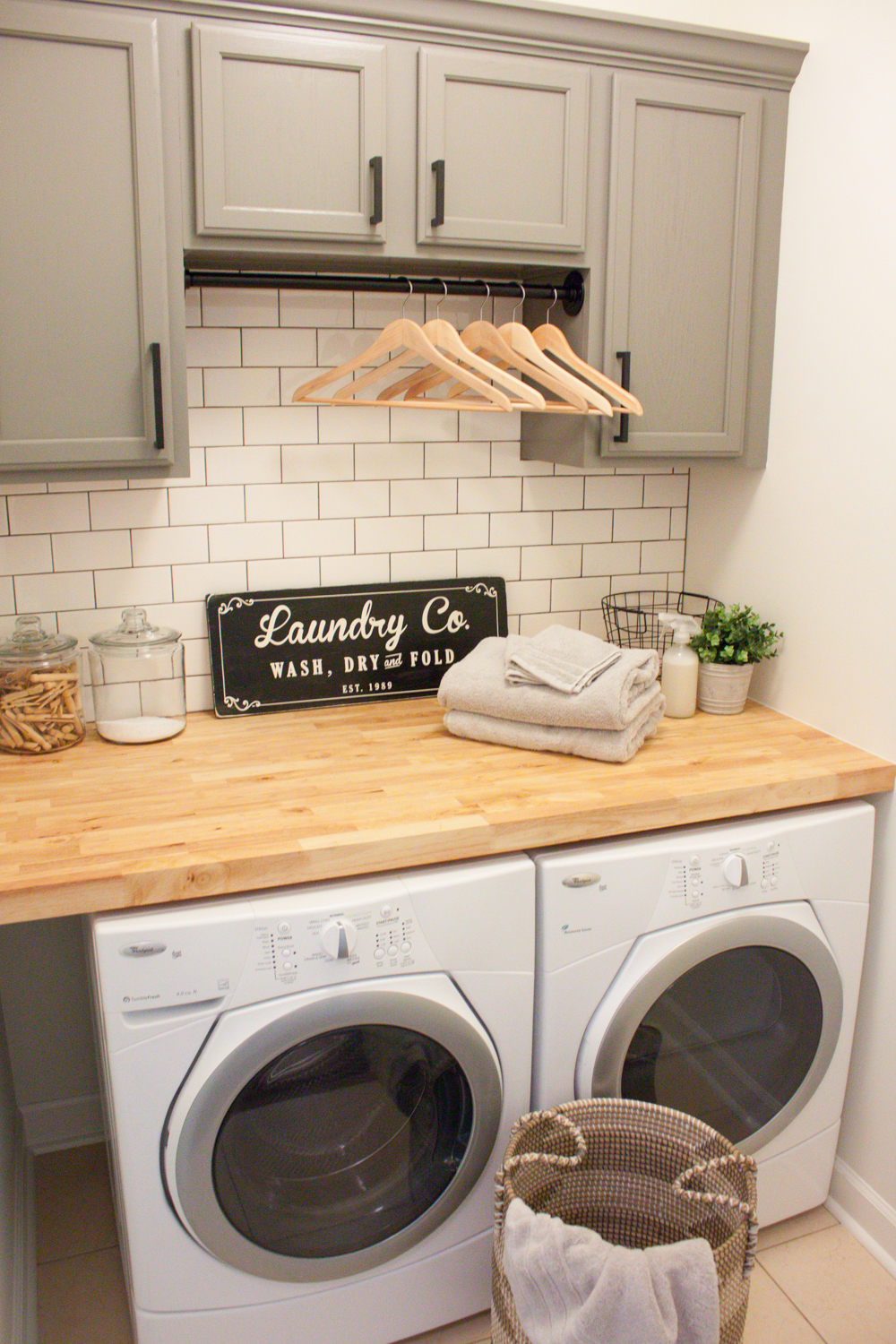 Modern Farmhouse Laundry Room Reveal | One Room Challenge Week 6 Reveal